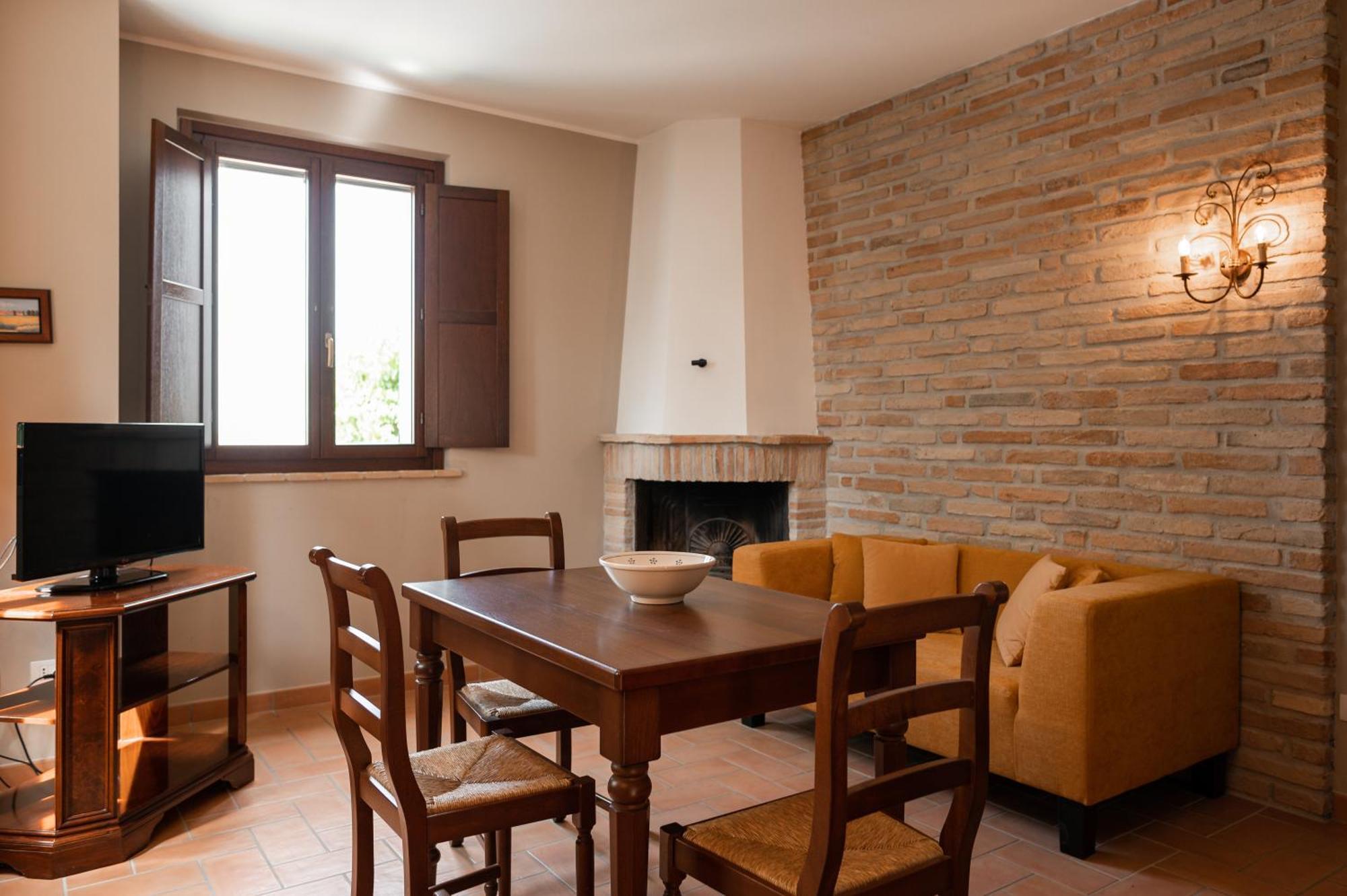 Poggio Antico Apartamento Monte San Vito Exterior foto
